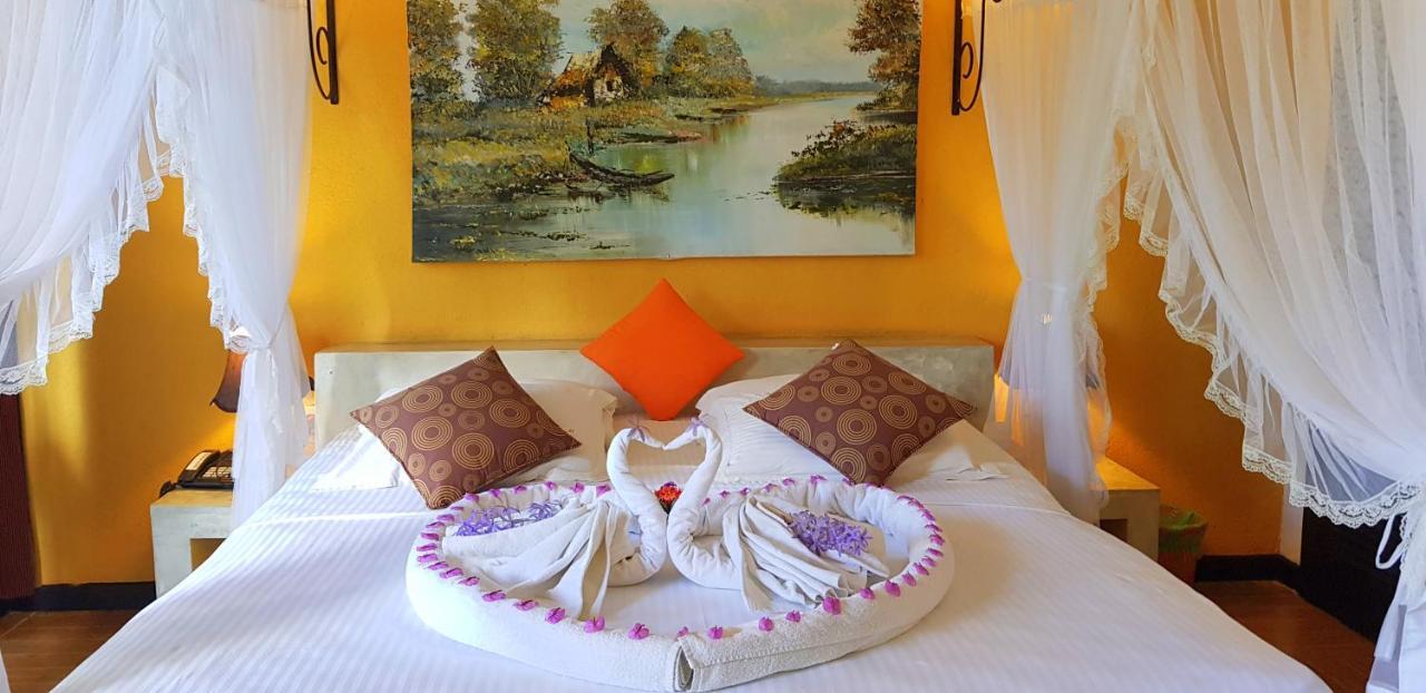 Flower Garden Lake Resort Tissamaharama Extérieur photo